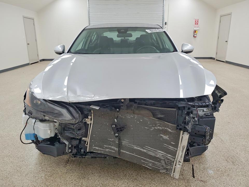 Photo 5 from auction – 2024 NISSAN ALTIMA with VIN 1N4BL4DV9RN415661