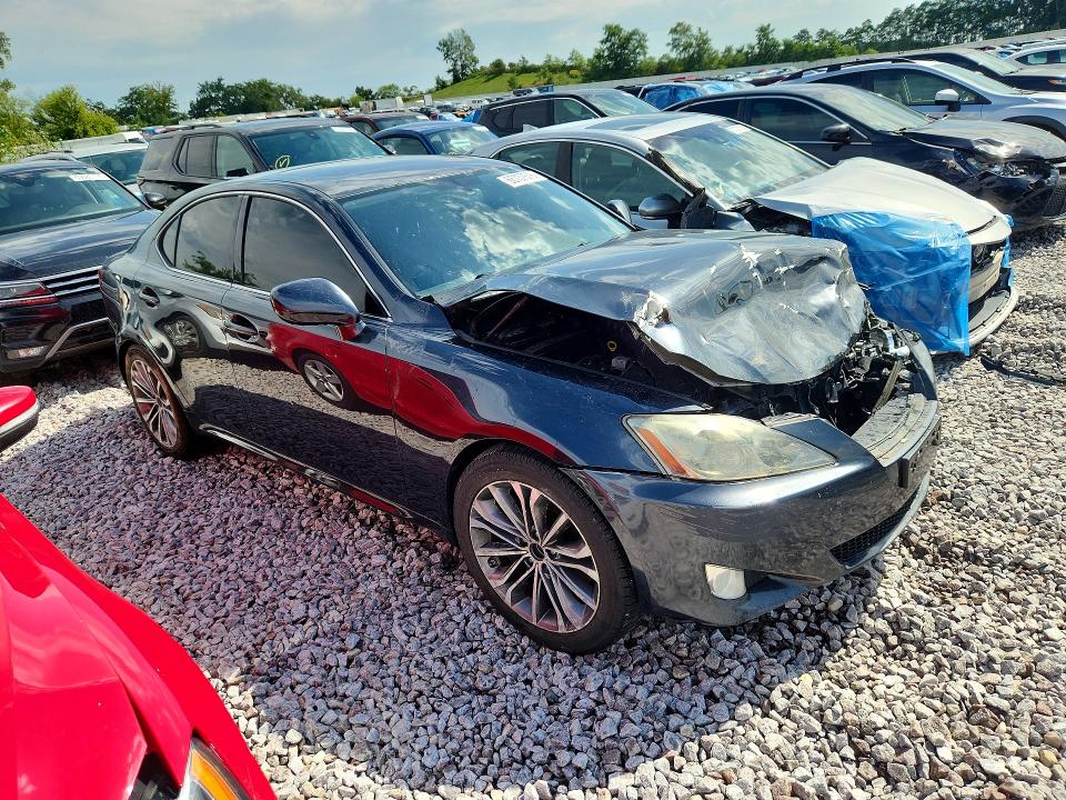 Photo 4 from auction – 2007 LEXUS IS with VIN JTHBE262X72008991