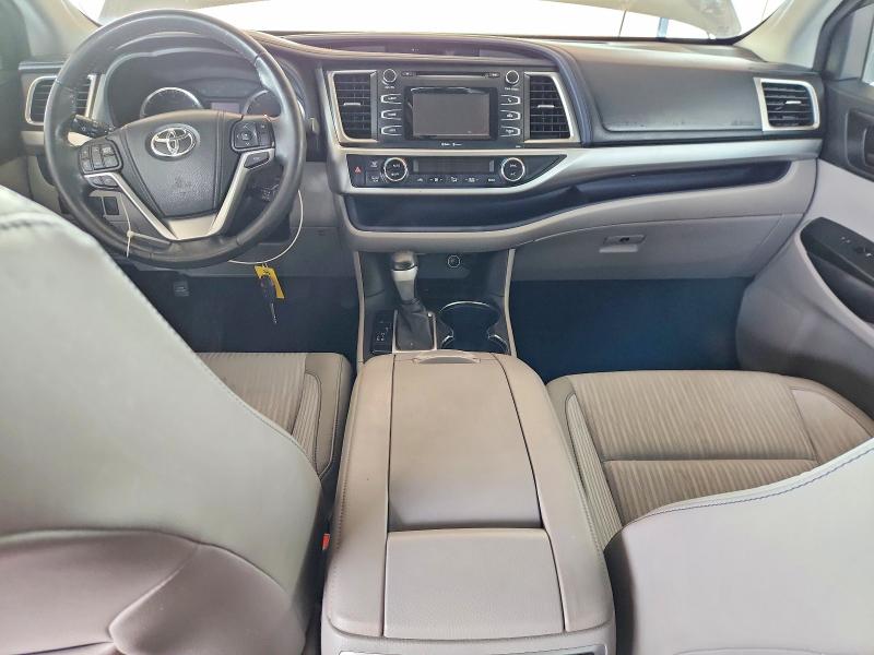 صورة رقم 8 من المزاد - 2015 TOYOTA HIGHLANDER مع VIN 5TDZKRFHXFS056844