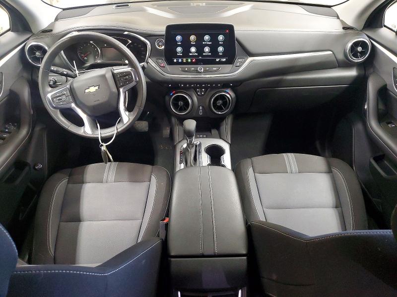 Photo 8 from auction – 2023 CHEVROLET BLAZER with VIN 3GNKBHR4XPS196661