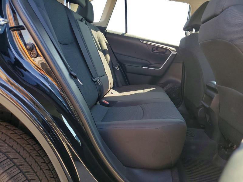 Photo 11 from auction – 2021 TOYOTA RAV4 with VIN 2T3H1RFV2MW110279