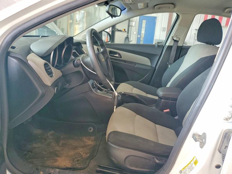 Photo 7 from auction – 2012 CHEVROLET CRUZE with VIN 1G1PC5SH8C7238267
