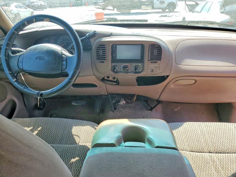 Photo 8 from auction – 1997 FORD F150 with VIN 1FTDX1767VNB11958