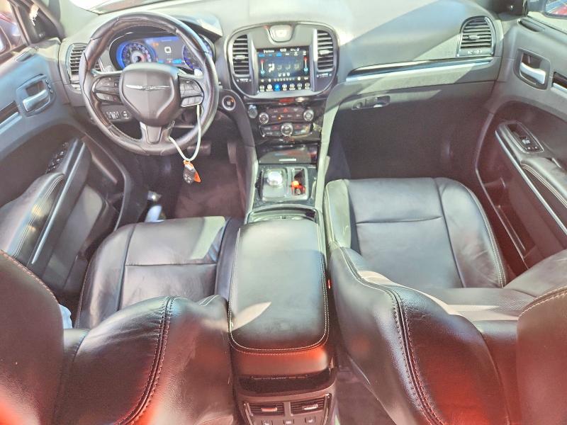Photo 8 from auction – 2018 CHRYSLER 300 with VIN 2C3CCAGG7JH331060