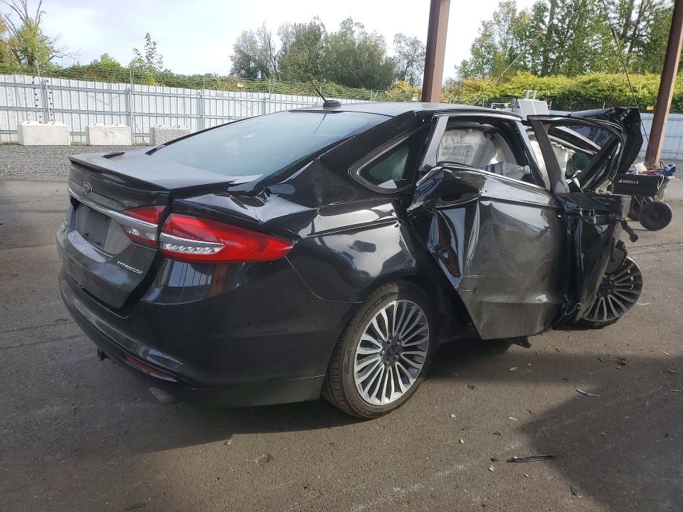 Photo 3 from auction – 2018 FORD FUSION with VIN 3FA6P0SU9JR111482