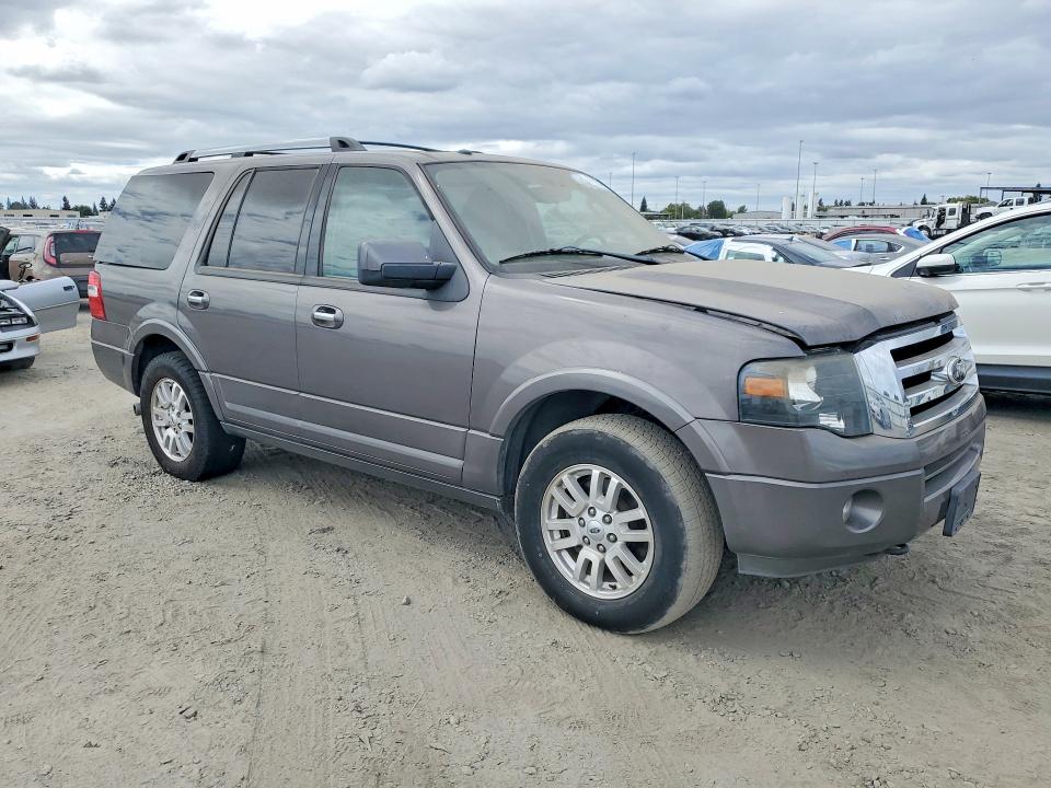 Photo 4 from auction – 2013 FORD EXPEDITION with VIN 1FMJU2A54DEF12153