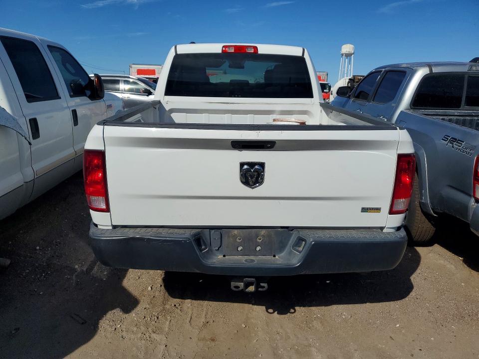 صورة رقم 6 من المزاد - 2018 RAM 1500 مع VIN 1C6RR6FG3JS283916