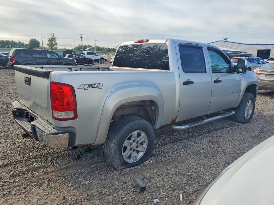 Photo 3 from auction – 2010 GMC SIERRA with VIN 3GTRKVE31AG123434