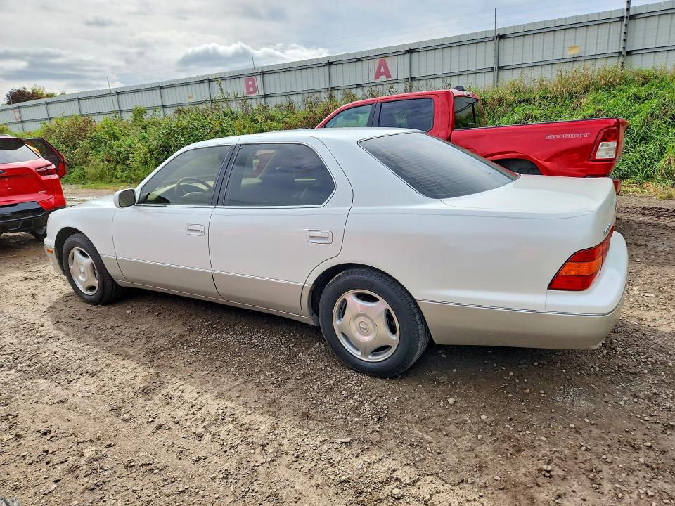 Снимка 2 от търг – 2000 LEXUS LS с VIN JT8BH28F9Y0177131