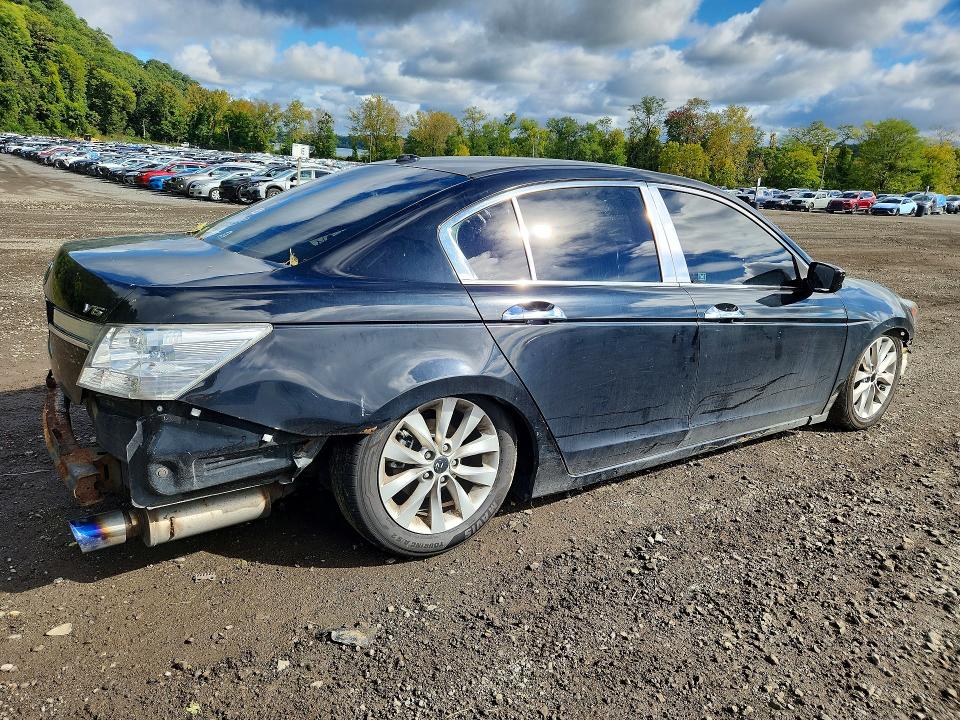 Снимка 3 от търг – 2011 HONDA ACCORD с VIN 1HGCP3F87BA019442