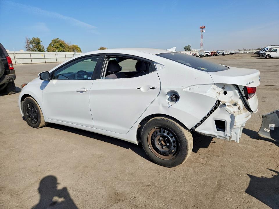 Снимка 2 от търг – 2016 HYUNDAI ELANTRA с VIN 5NPDH4AE1GH663327