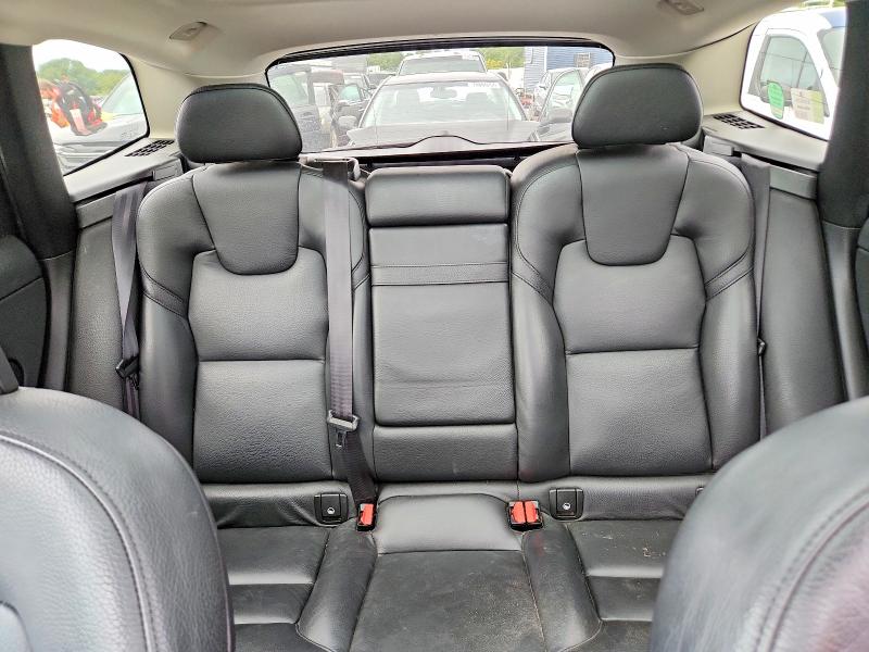 Photo 10 from auction – 2018 VOLVO XC60 with VIN LYV102RK9JB101787