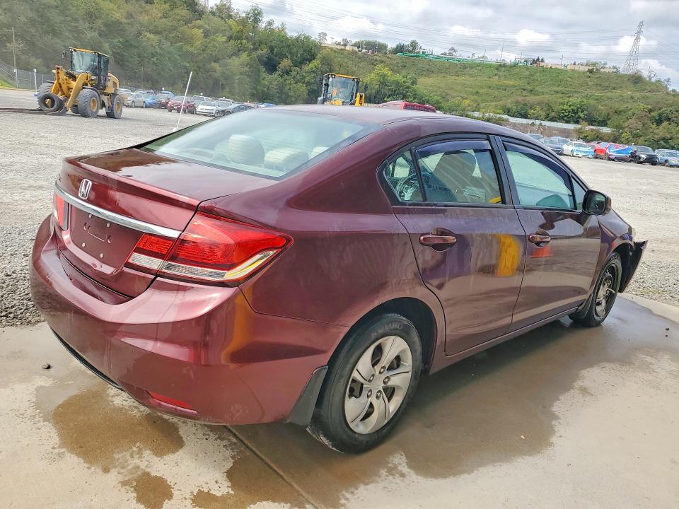 Снимка 3 от търг – 2013 HONDA CIVIC с VIN 2HGFB2F5XDH599964