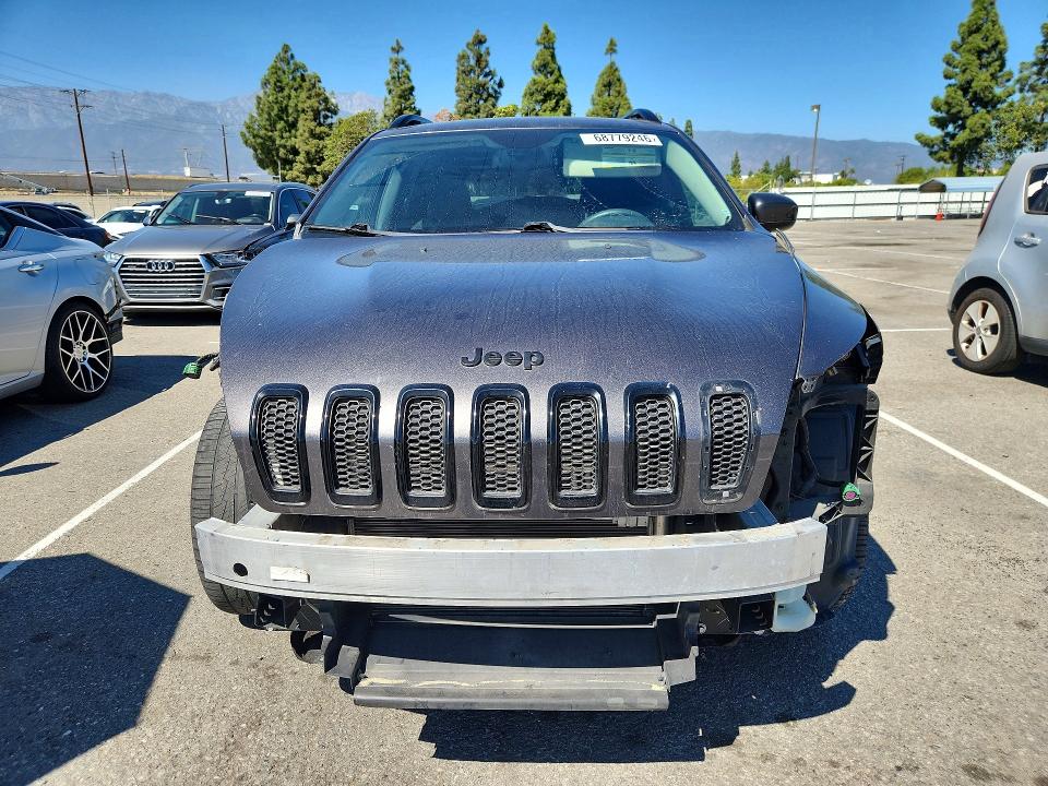 Photo 5 from auction – 2018 JEEP CHEROKEE with VIN 1C4PJLCB6JD588393