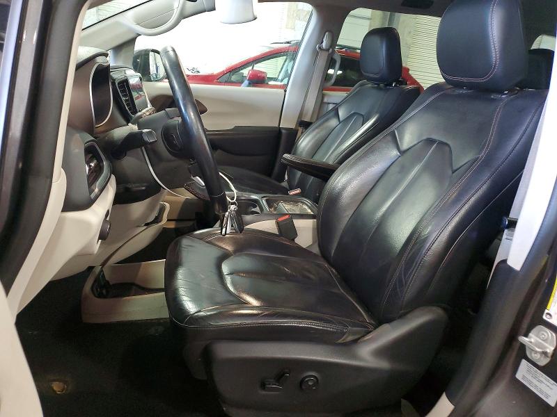 Photo 7 from auction – 2017 CHRYSLER PACIFICA with VIN 2C4RC1BG4HR638381