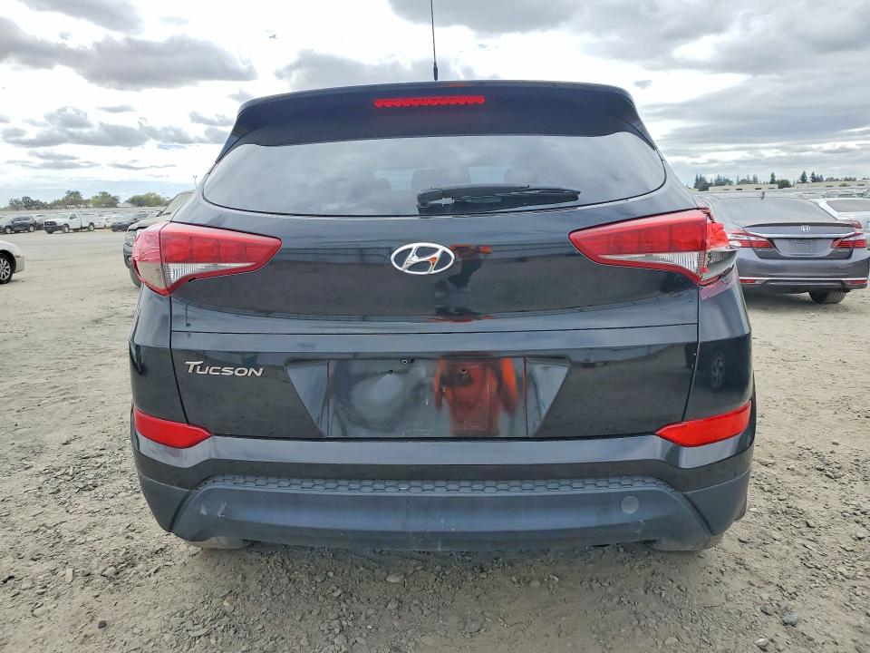 Photo 6 from auction – 2017 HYUNDAI TUCSON with VIN KM8J23A46HU535089