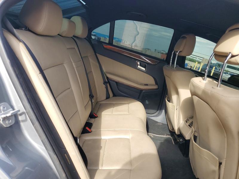 Photo 10 from auction – 2010 MERCEDES-BENZ E with VIN WDDHF5GB7AA060929