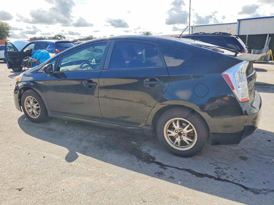 Foto 2 de la subasta – 2010 TOYOTA PRIUS con VIN JTDKN3DU4A0167682