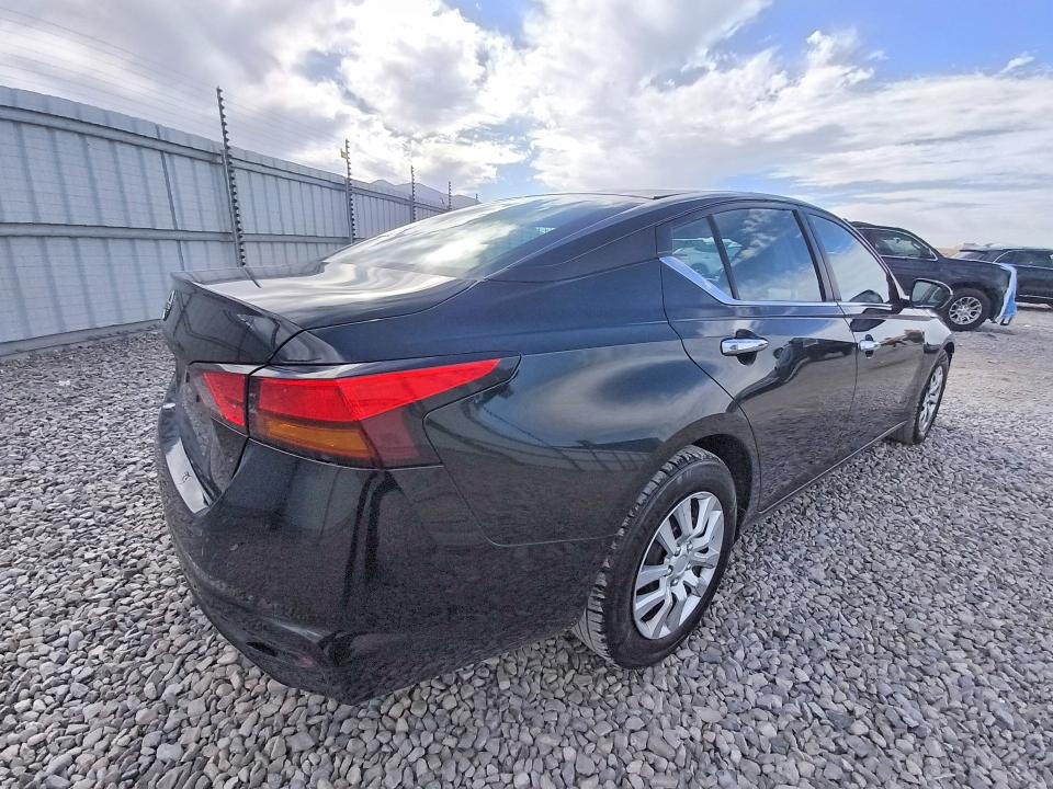 Photo 3 from auction – 2023 NISSAN ALTIMA with VIN 1N4BL4BV2PN340799