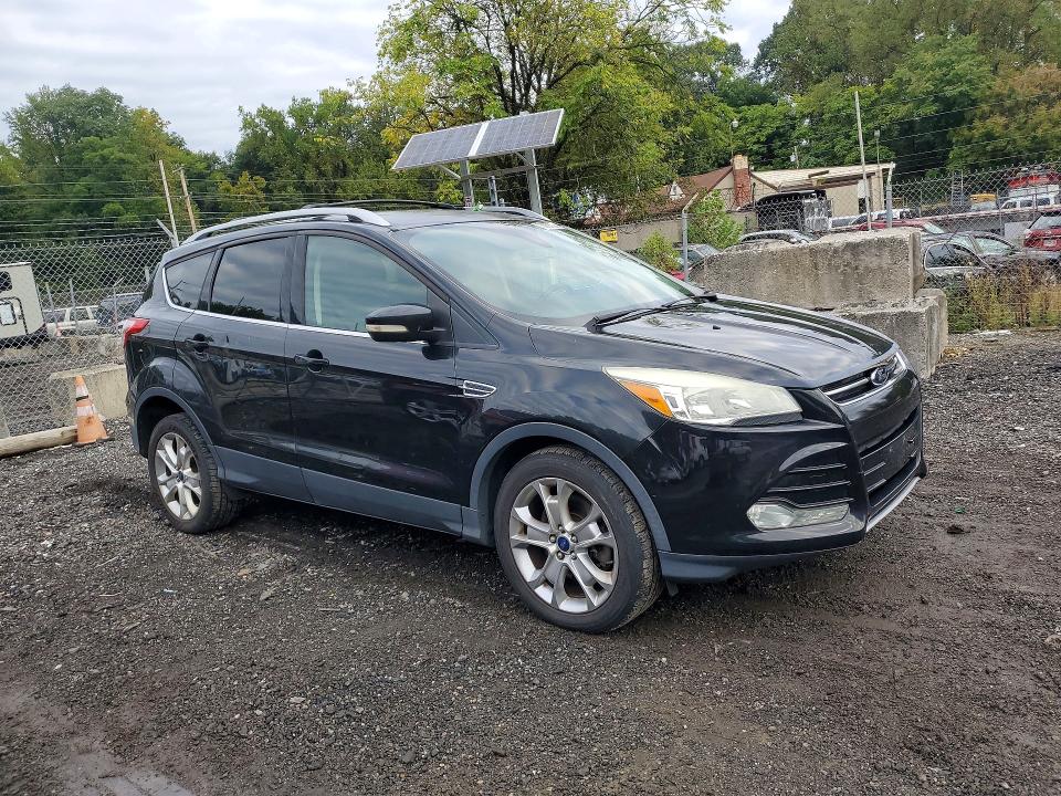 صورة رقم 4 من المزاد - 2015 FORD ESCAPE مع VIN 1FMCU9J9XFUA65826