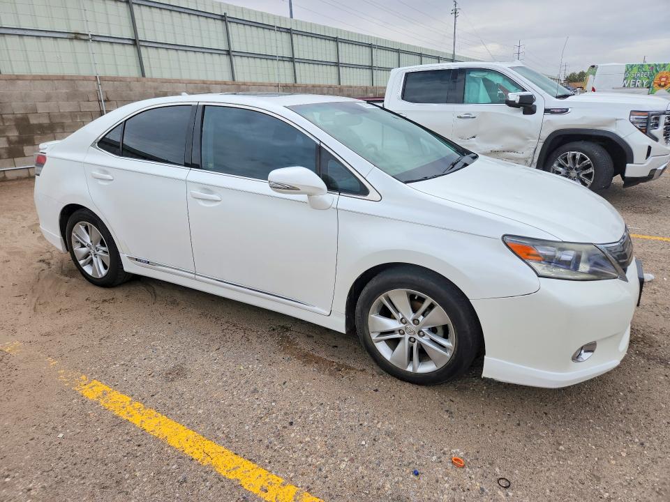 Photo 4 from auction – 2010 LEXUS HS with VIN JTHBB1BAXA2022347