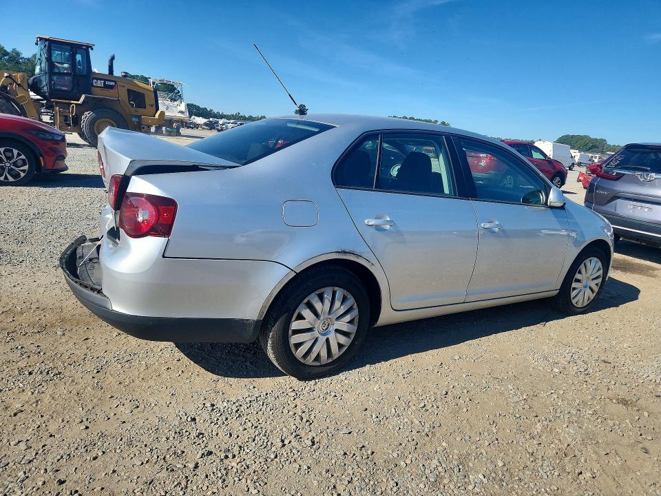Photo 3 from auction – 2010 VOLKSWAGEN JETTA with VIN 3VWJX7AJ4AM001874