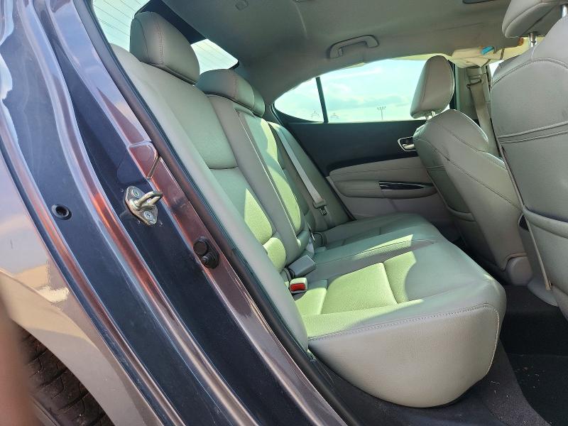 Photo 10 from auction – 2018 ACURA TLX with VIN 19UUB1F36JA001752