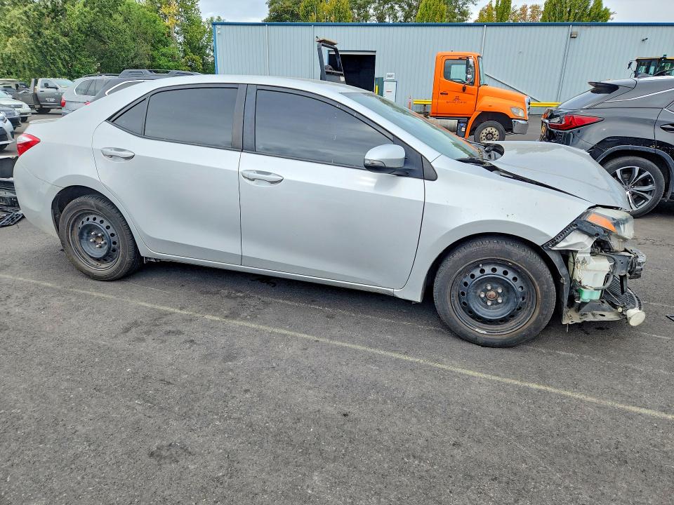 Photo 4 from auction – 2015 TOYOTA COROLLA with VIN 5YFBURHE4FP286418