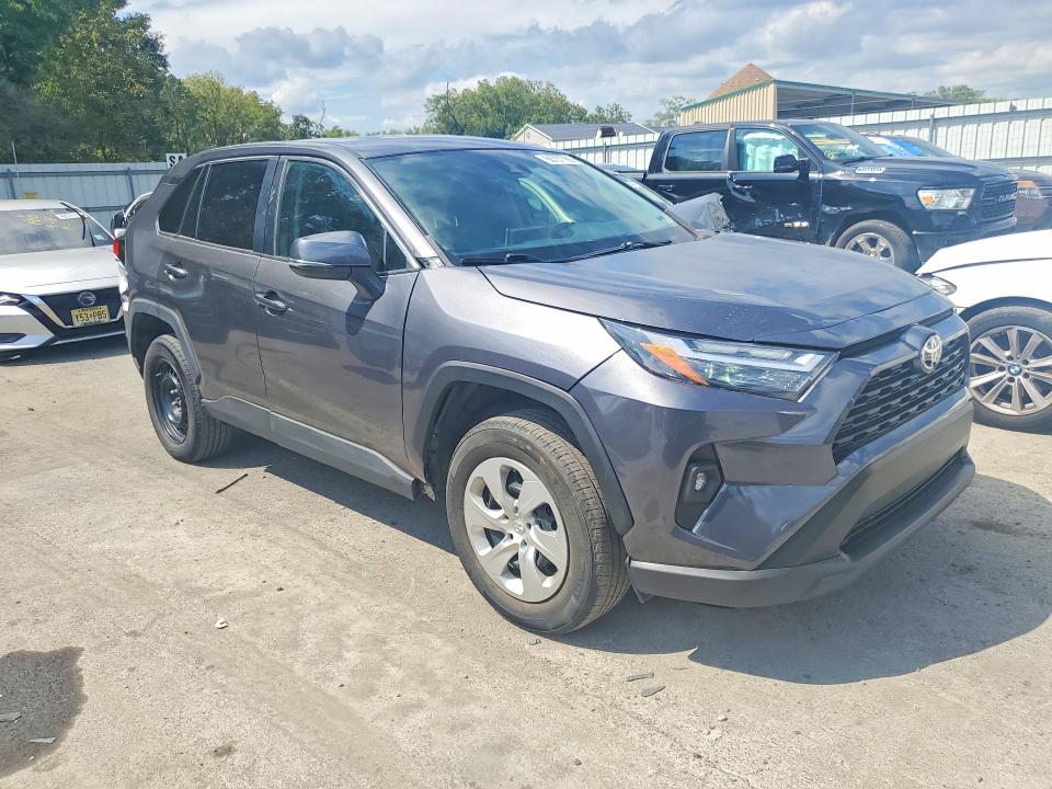Photo 4 from auction – 2023 TOYOTA RAV4 with VIN 2T3F1RFV0PW356131