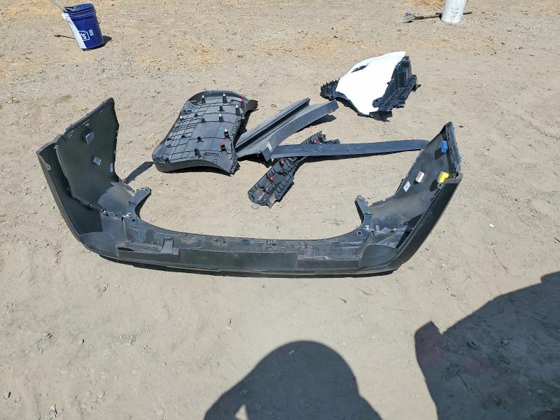 Photo 13 from auction – 2020 TOYOTA RAV4 with VIN 2T3W1RFV1LW077720