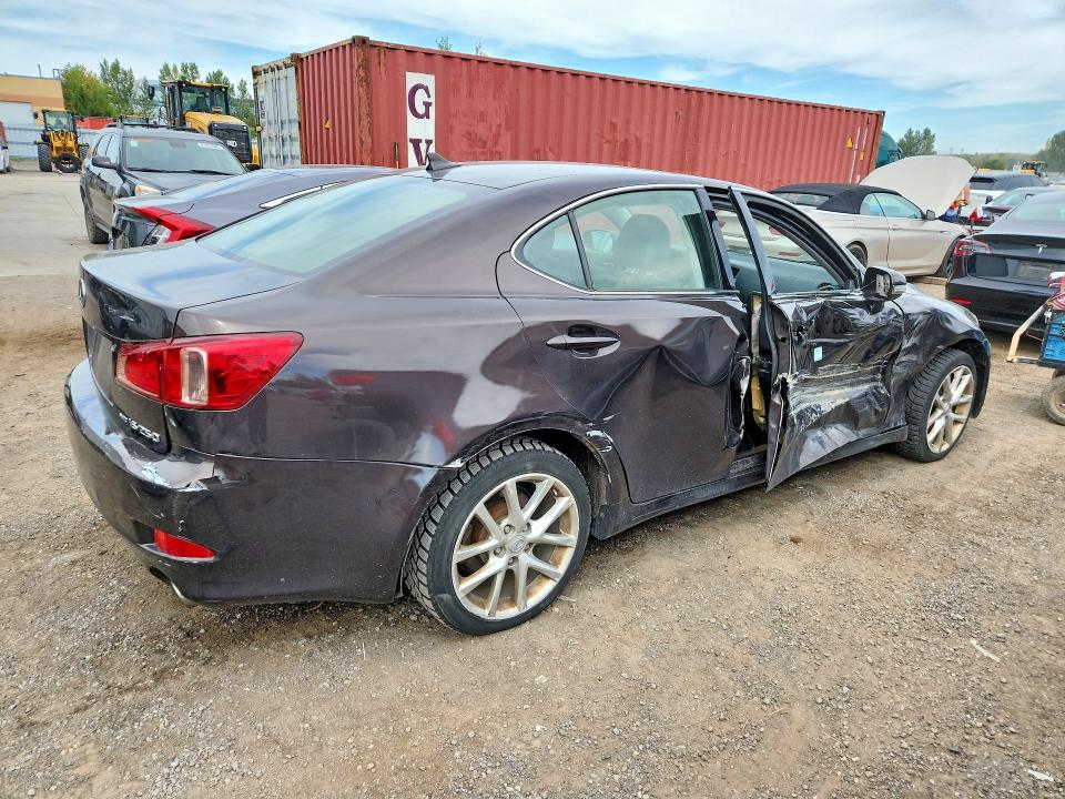 Снимка 3 от търг – 2012 LEXUS IS с VIN JTHCF5C23C5057269