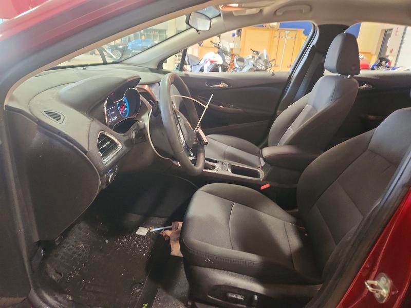 Photo 7 from auction – 2018 CHEVROLET CRUZE with VIN 1G1BE5SM8J7129550