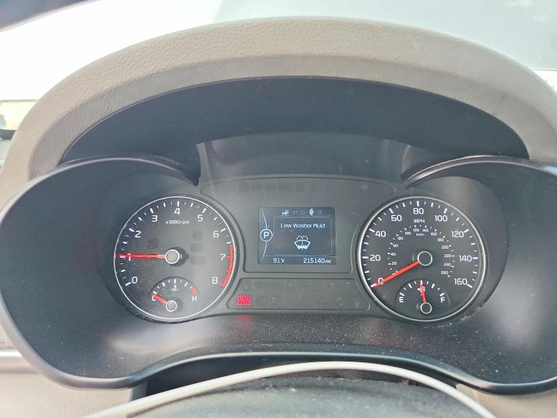 Снимка 9 от търг – 2016 KIA OPTIMA с VIN 5XXGU4L32GG042257