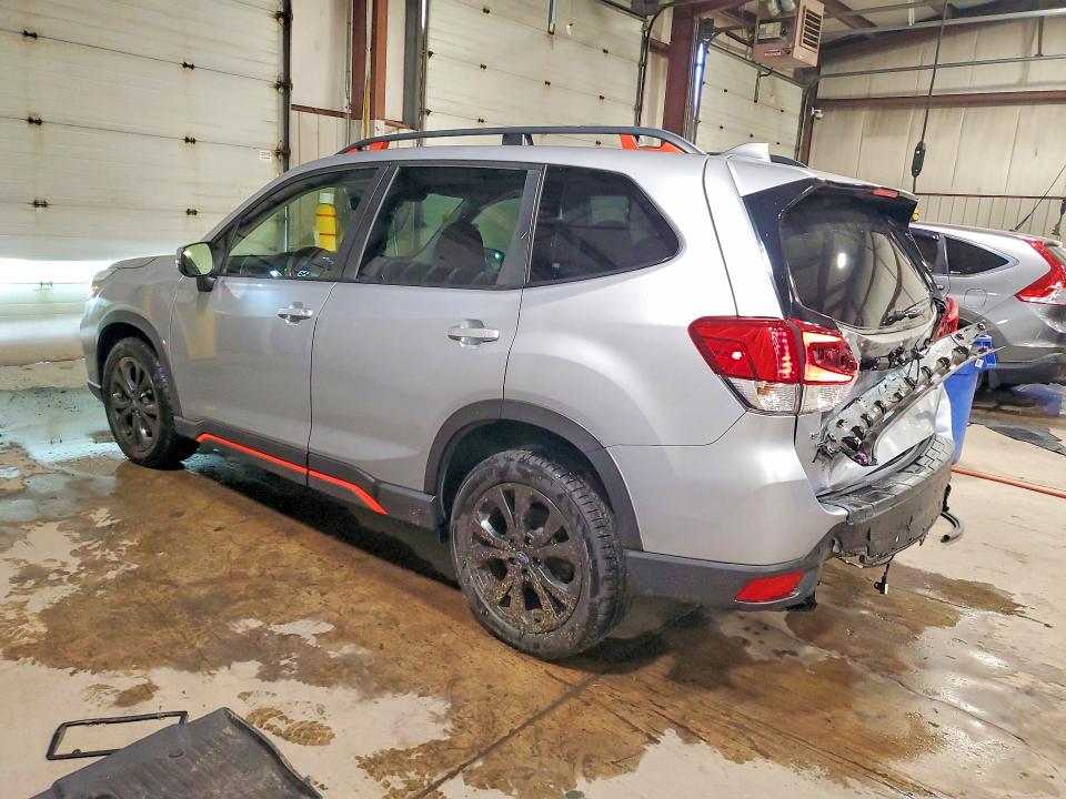 Photo 2 from auction – 2021 SUBARU FORESTER with VIN JF2SKARC2MH458315