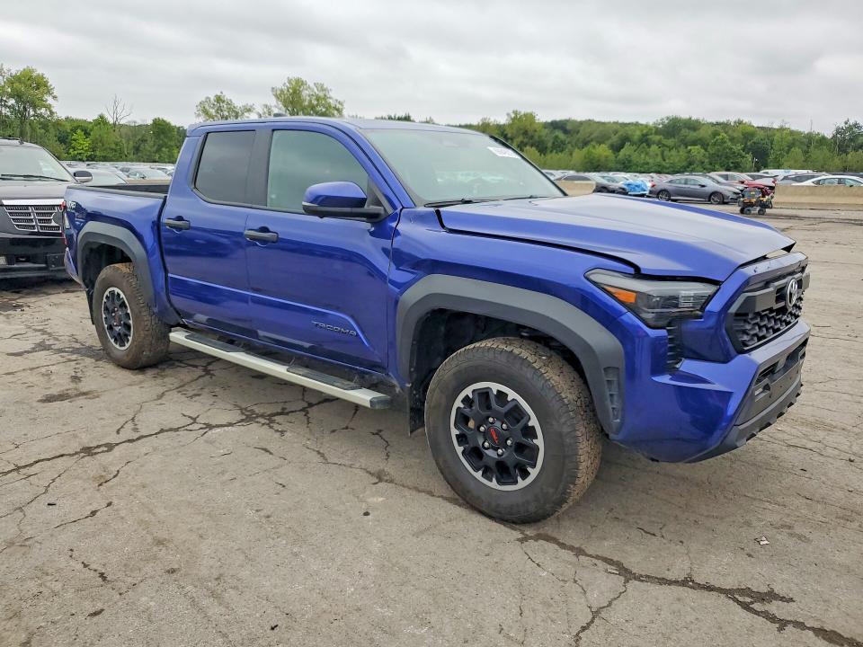 Photo 4 from auction – 2024 TOYOTA TACOMA with VIN 3TMLB5JN5RM064236