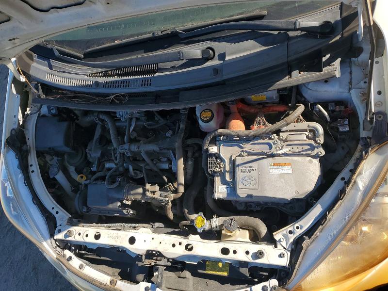 Photo 11 from auction – 2013 TOYOTA PRIUS C with VIN JTDKDTB31D1540382