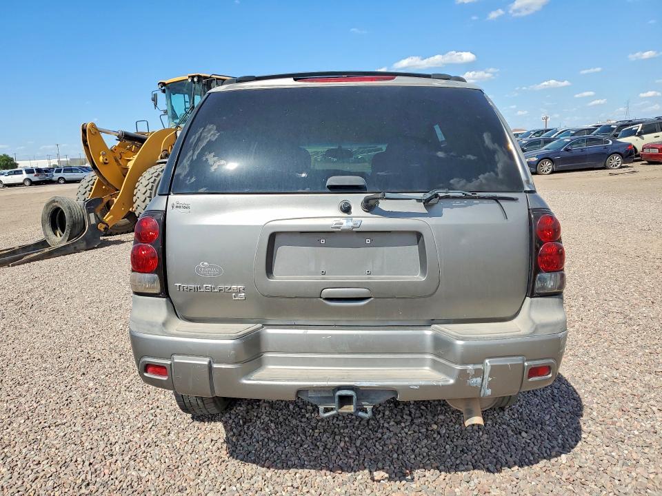 Photo 6 from auction – 2005 CHEVROLET TRAILBLAZER with VIN 1GNDT13S152303285