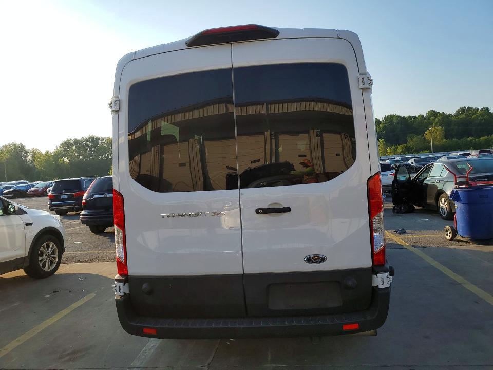Снимка 6 от търг – 2023 FORD TRANSIT с VIN 1FBAX2C85PKB84643