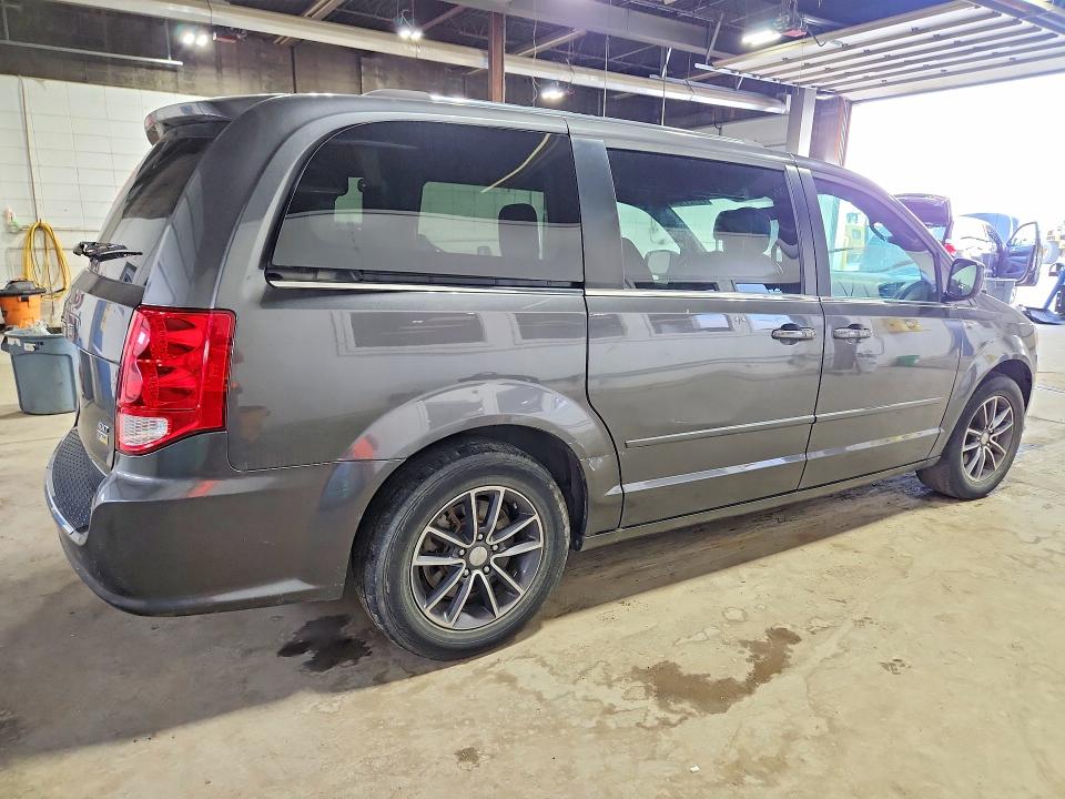 Снимка 3 от търг – 2017 DODGE GRAND CARAVAN с VIN 2C4RDGCG5HR600205
