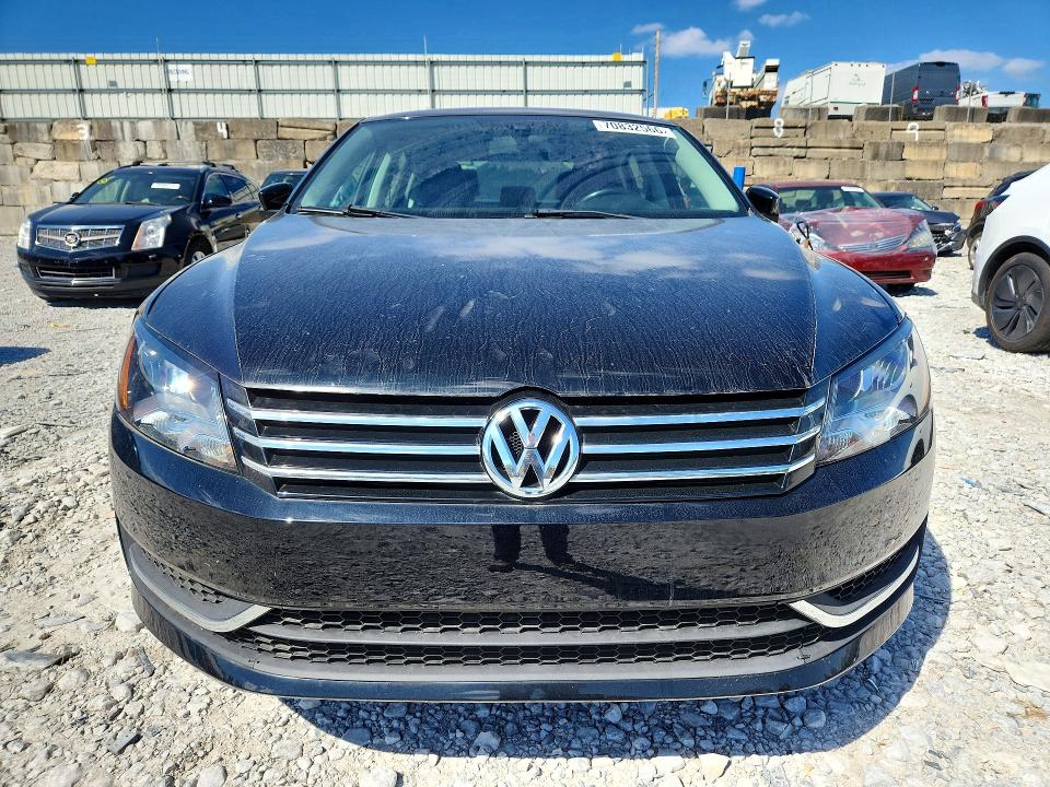 Photo 5 from auction – 2014 VOLKSWAGEN PASSAT with VIN 1VWAT7A37EC062768