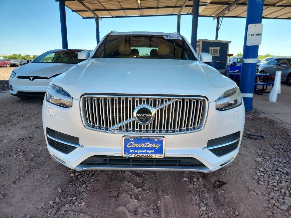 Photo 5 from auction – 2017 VOLVO XC90 with VIN YV4A22PL4H1152506