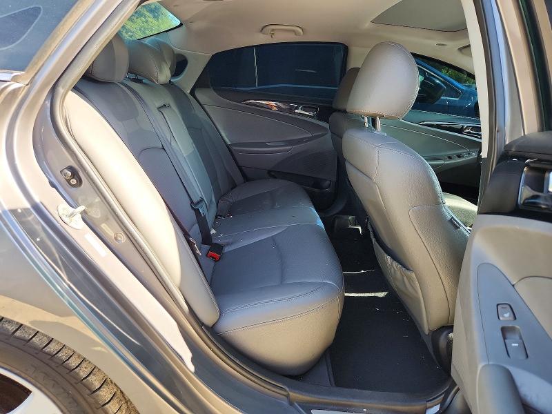 Photo 10 from auction – 2011 HYUNDAI SONATA with VIN 5NPEC4AC7BH081226