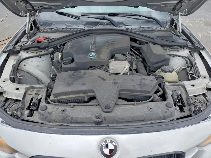 Foto 11 de la subasta – 2016 BMW 320 con VIN WBA8E5G51GNT94668