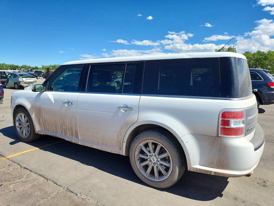 Photo 2 from auction – 2019 FORD FLEX with VIN 2FMHK6D87KBA15575