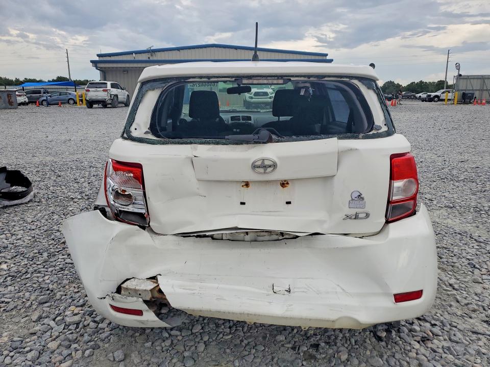 Zdjęcie 6 z aukcji – 2009 SCION XD z VIN JTKKU10469J037155