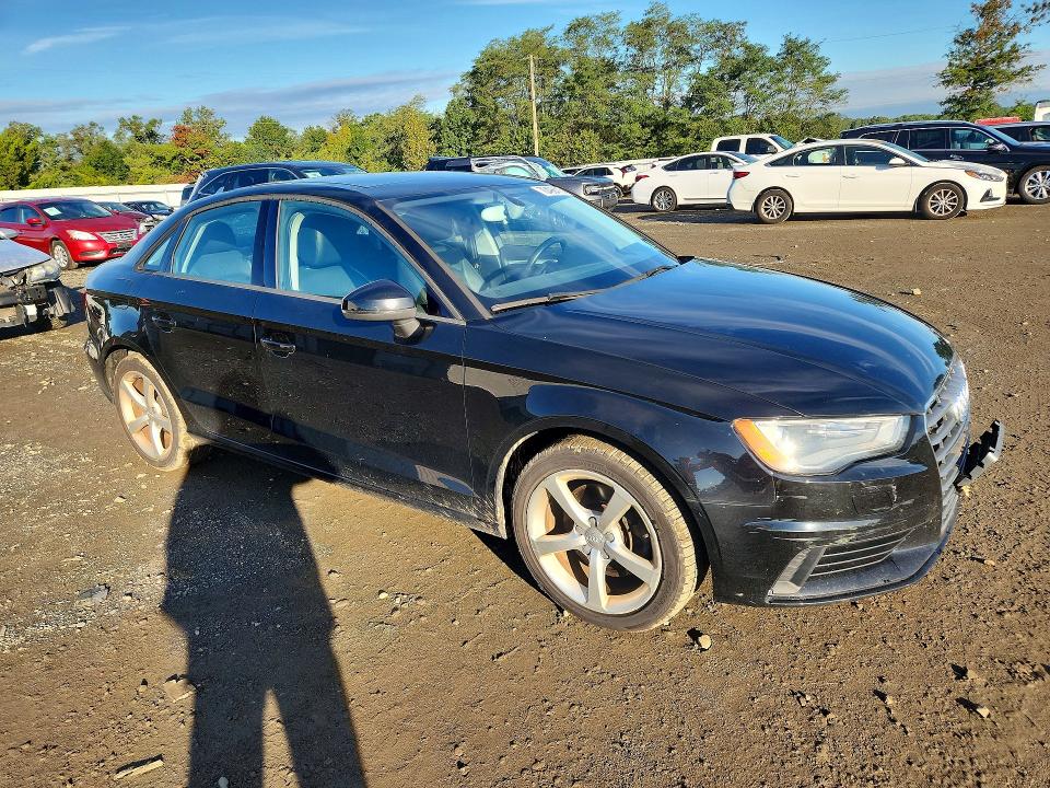 صورة رقم 4 من المزاد - 2015 AUDI A3 مع VIN WAUBFGFF2F1121155