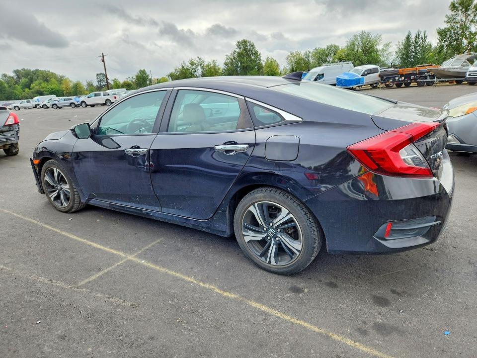 Photo 2 from auction – 2017 HONDA CIVIC with VIN 19XFC1F95HE026531