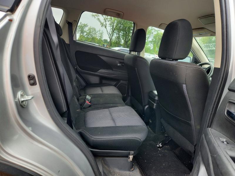 Photo 11 from auction – 2018 MITSUBISHI OUTLANDER with VIN JA4AZ3A3XJZ039903