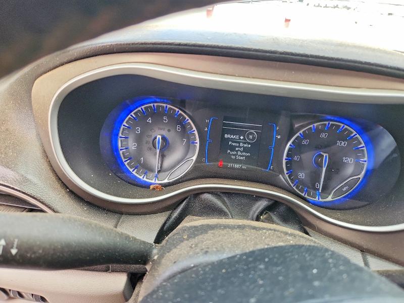 Photo 9 from auction – 2017 CHRYSLER PACIFICA with VIN 2C4RC1BG4HR532660