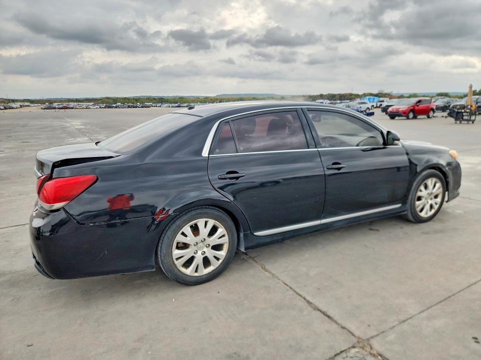Photo 3 from auction – 2011 TOYOTA AVALON with VIN 4T1BK3DB3BU432055